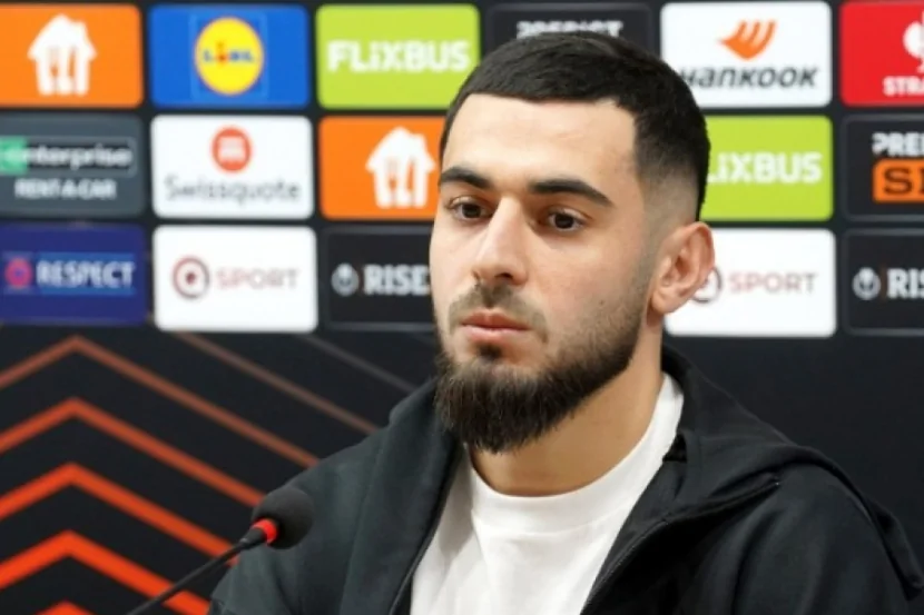 \"Fənərbağça\" Elvin Cəfərquliyevi transfer etməyi planlaşdırır