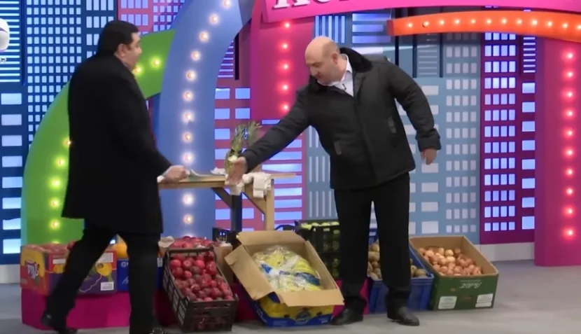 Sumqayıtda alma yığan məmuru RÜSVAY ELƏDİLƏR