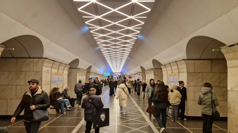 Metroda qatarların qrafik üzrə hərəkəti bərpa olundu