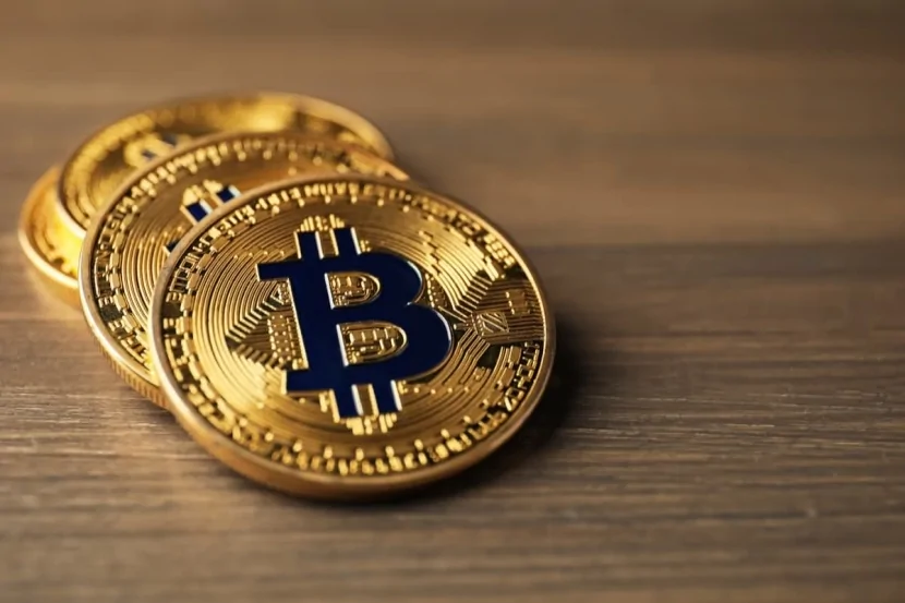 Bitcoin 83 min dollara kimi UCUZLAŞIB