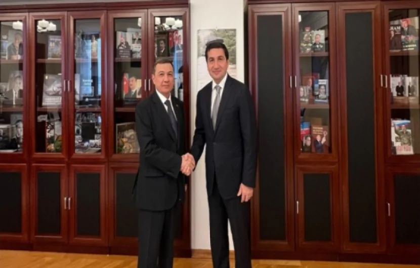 Hikmət Hacıyev Türkmənistan səfiri ilə GÖRÜŞDÜ