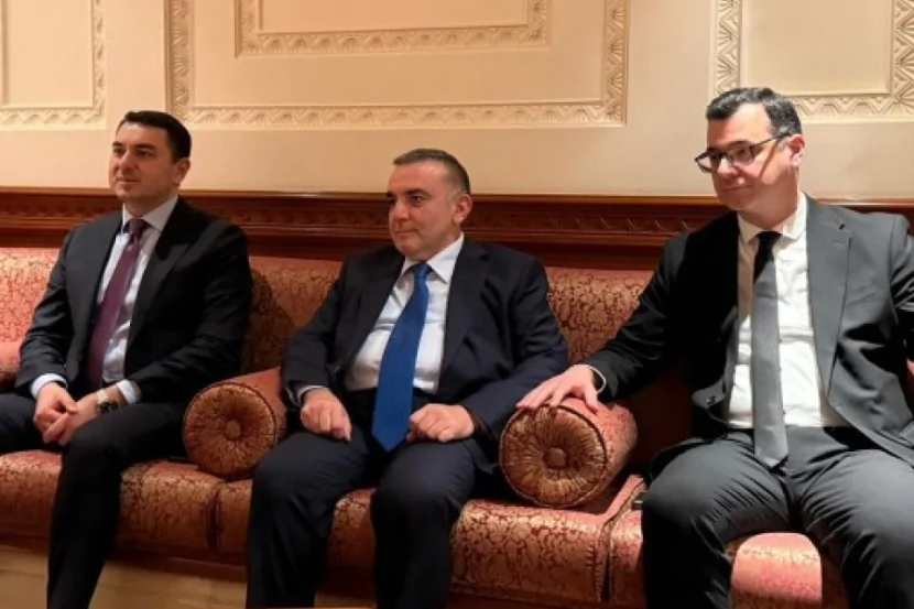 Adil Kərimli Omanda görüş keçirdi