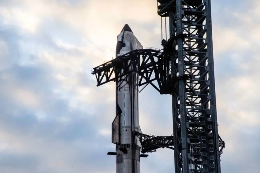 \"Falcon 9\" raketlərinin buraxılışı DAYANDIRILDI
