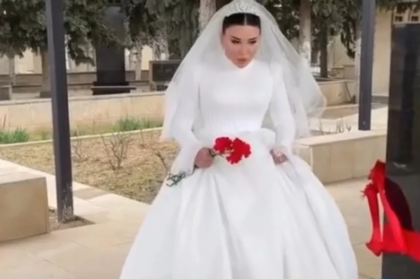Xana toyundan əvvəl şəhid qardaşının məzarını ziyarət etdi - VİDEO