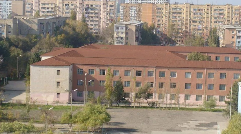 Daha bir məktəbdə İNSİDENT...