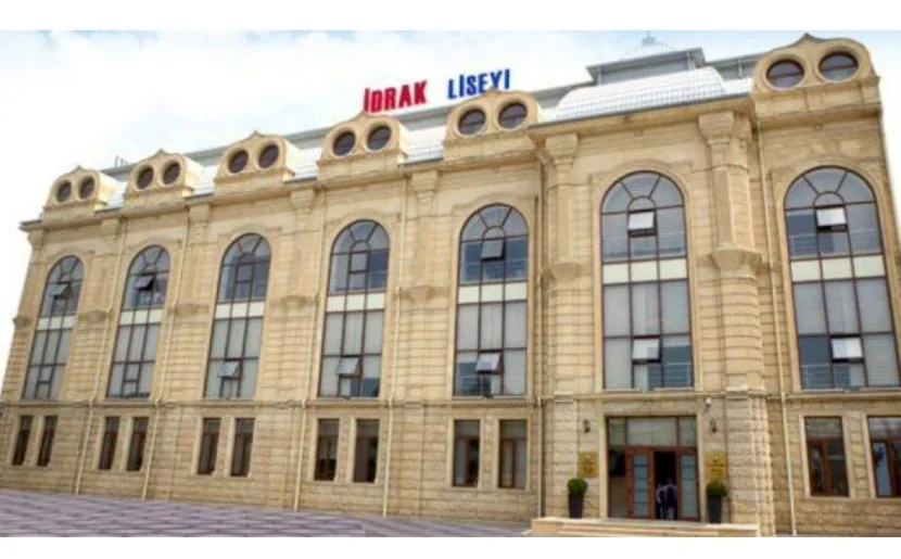 Müəllimi bu şagird güllələyib- FOTO