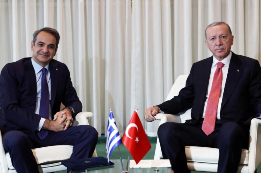 Mitsotakis Ərdoğanla Kipr məsələsini müzakirə edib