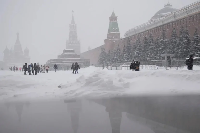 Moskvada həyat iflic OLDU