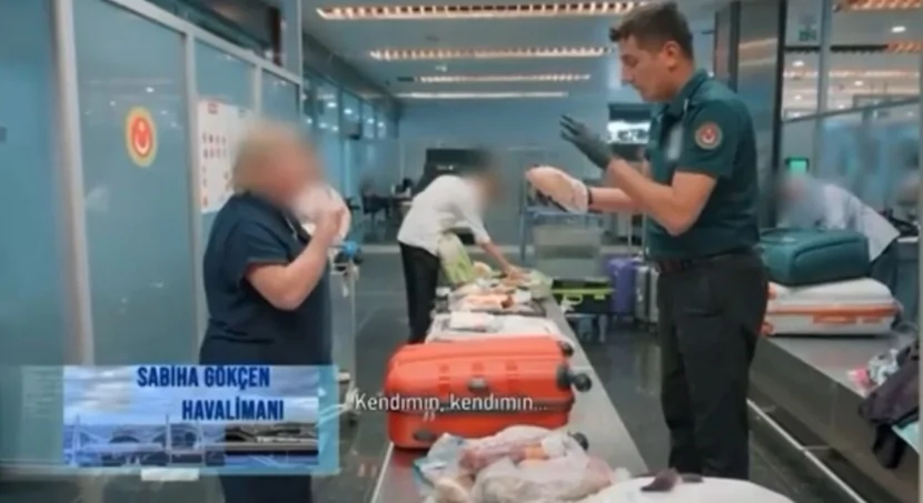 Övladlarına yemək aparan azərbaycanlı qadın aeroportda SAXLANILDI