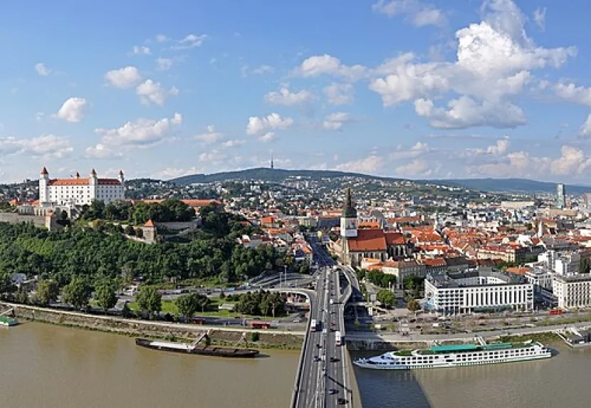 Slovakiya Ukraynaya enerji tədarükünü dayandırır