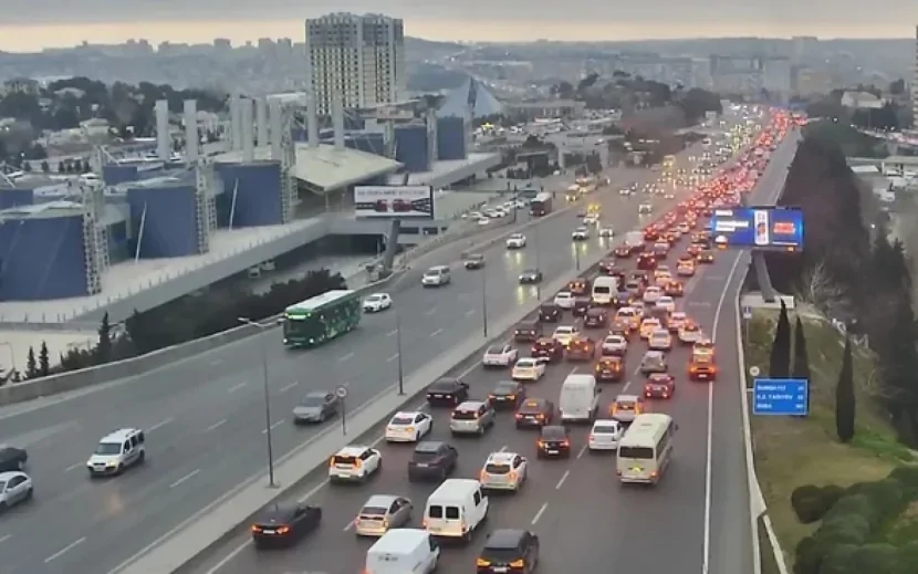 Paytaxtda hazırda 24 istiqamətdə SIXLIQ VAR
