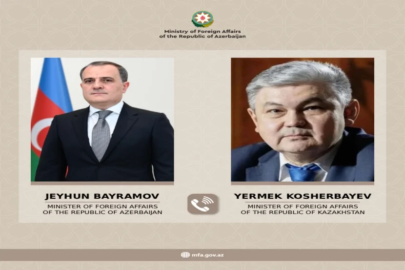 Ceyhun Bayramov qazaxıstanlı həmkarı ilə İranı MÜZAKİRƏ ETDİ