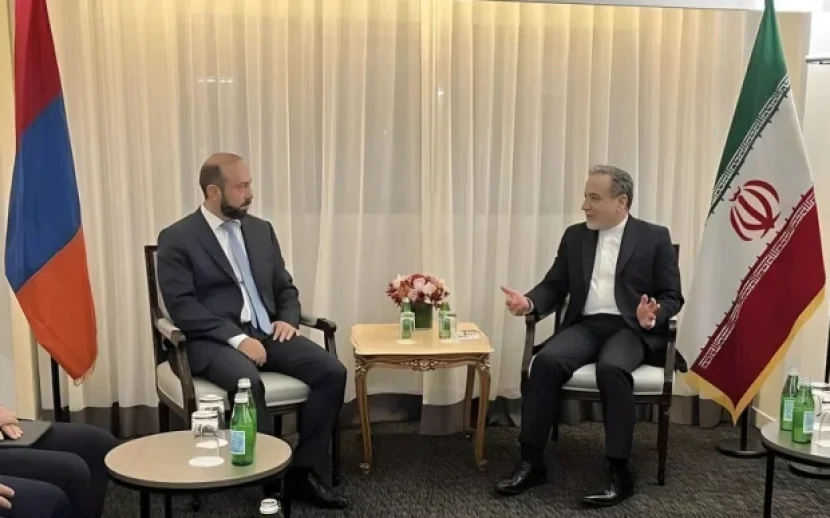 Əraqçi və Mirzoyan telefonla danışdılar