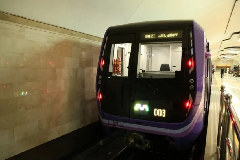 Metronun bu hissəsində hərəkət qrafiki yenilənir