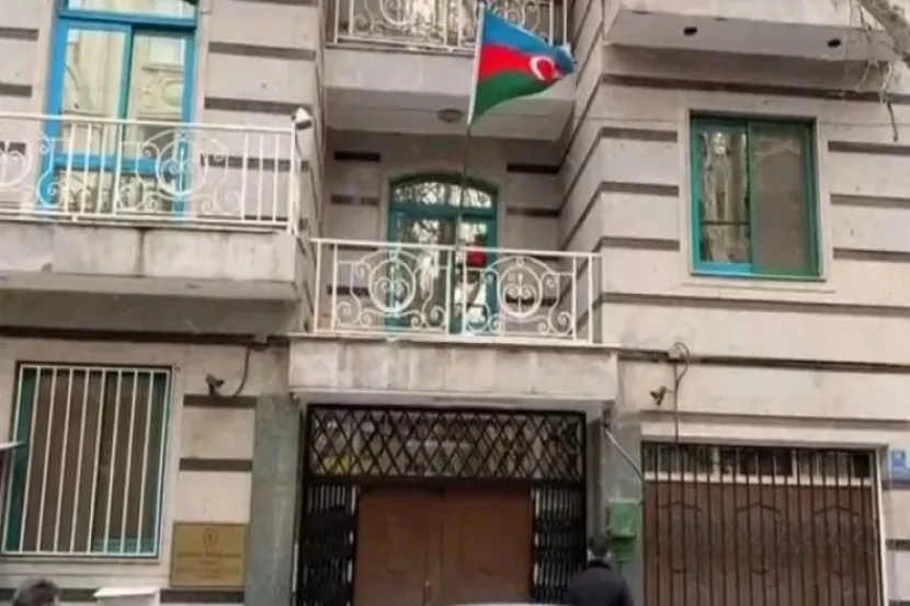 Azərbaycan Tehrandakı səfirliyini BOŞALDIR