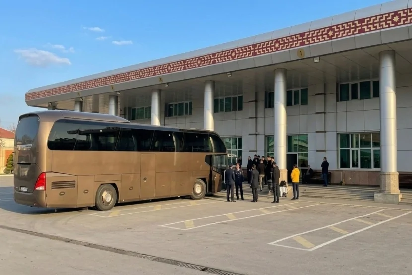 Naxçıvanla İğdır arasında avtobusla 450 nəfər DAŞINIB
