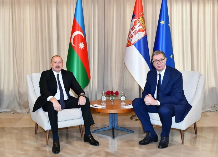 Vuçiç İlham Əliyevə zəng etdi