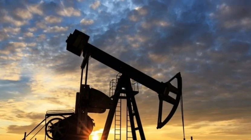 \"Brent\" markalı neftin qiyməti 90 dolları ötdü