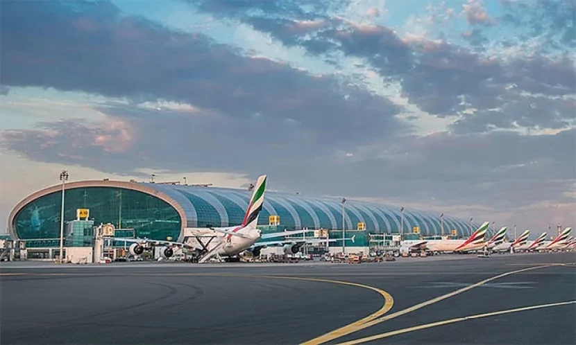 Dubay aeroportu VURULDU