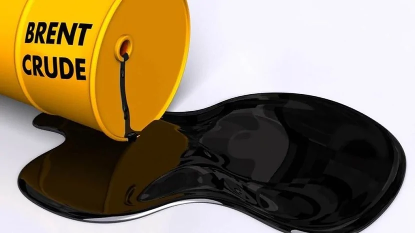 Neft rekord bahalaşdı - 118 dolları ötüb