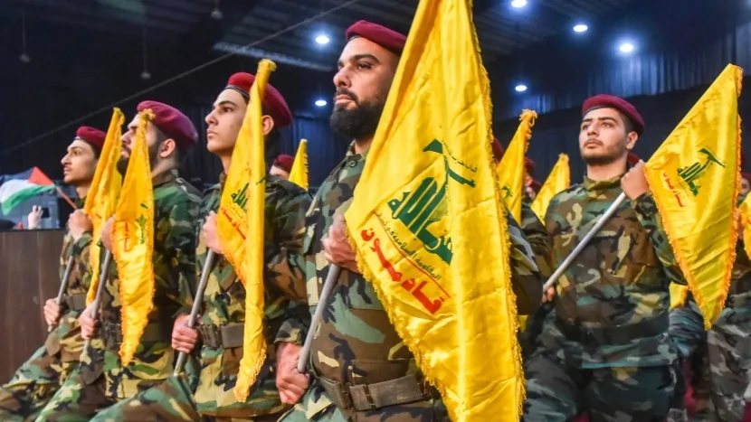 \"Hizbullah\" ali liderə sadiqliyini bəyan etdi