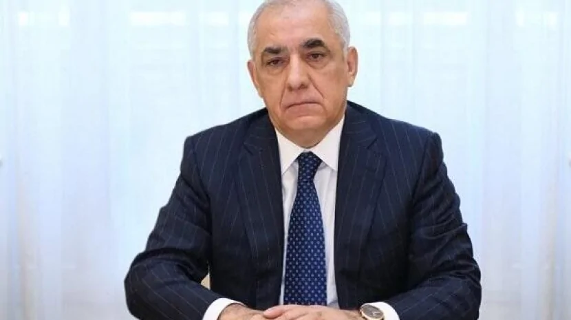 Baş nazir QƏRAR İMZALADI