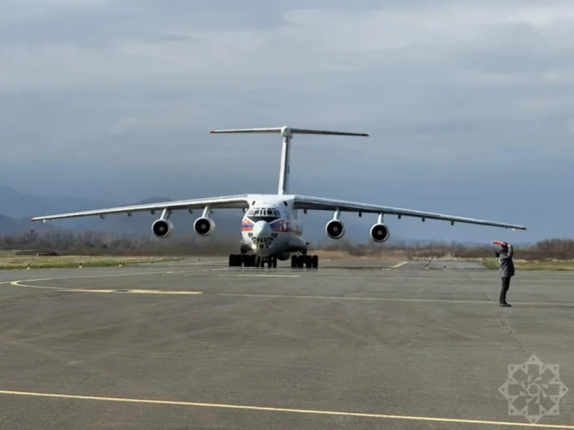 Rusiya təyyarəsi Lənkəran aeroportuna endi - FOTO