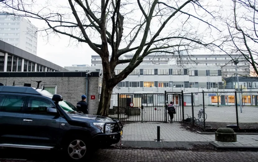 Amsterdamda yəhudi məktəbi yaxınlığında PARTLAYIŞ