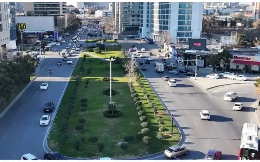 Tbilisi prospekti ilə hərəkət edənlərin NƏZƏRİNƏ