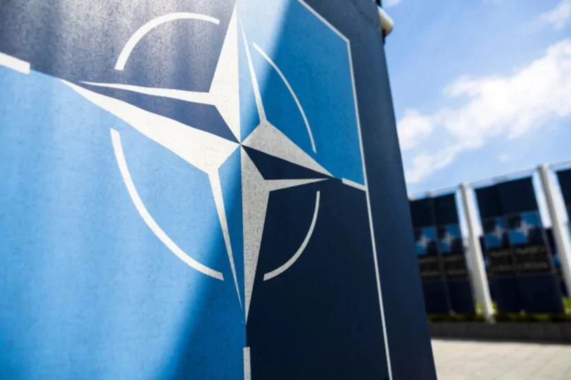 NATO kontingentini İraqdan çıxarır