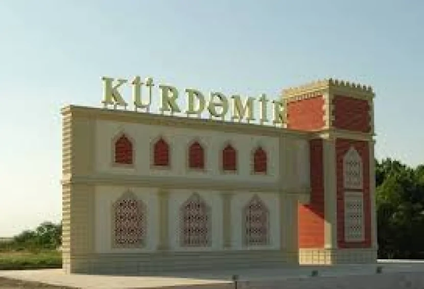 Kürdəmirdə avtomobildə YANĞIN