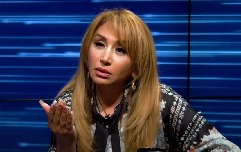 Statusda şəkil paylaşan qadınları pislədi- Əməkdar artistdən SƏRT ÇIXIŞ