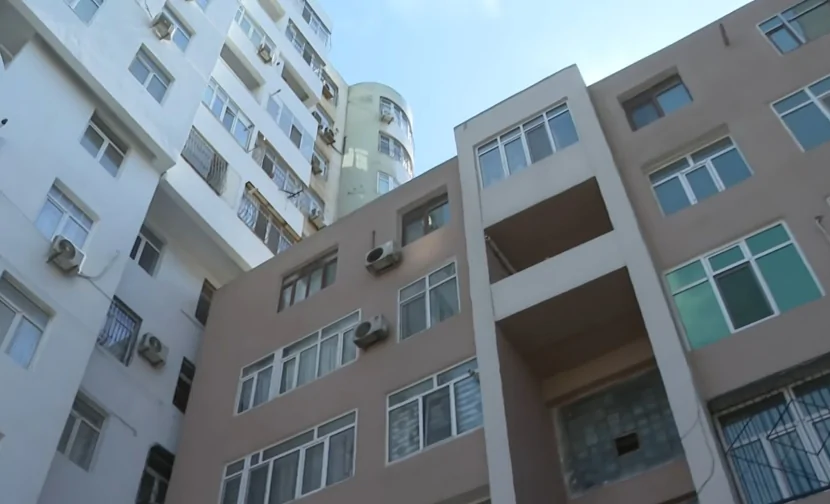 Bu ərazidə binalar TƏHLÜKƏ SAÇIR