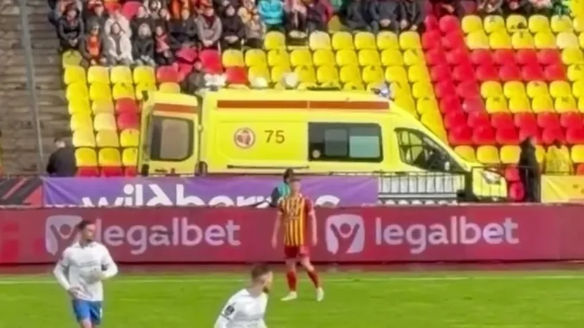 Rusiyada azarkeş tribunada həyatını itirib