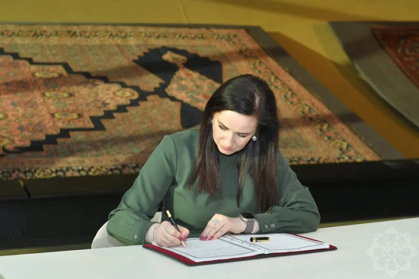 Litvanın Baş naziri Milli Xalça Muzeyində