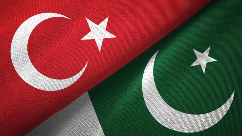 Türkiyə və Pakistan ABŞ-İran danışıqlarını müzakirə ediblər