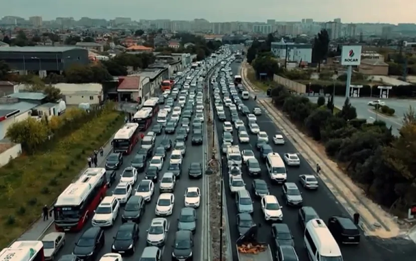 İşə gedən şəxslərin DİQQƏTİNƏ