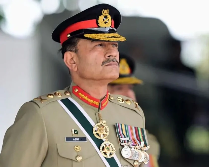 Pakistan ordusunun baş komandanı Tehrana gəldi