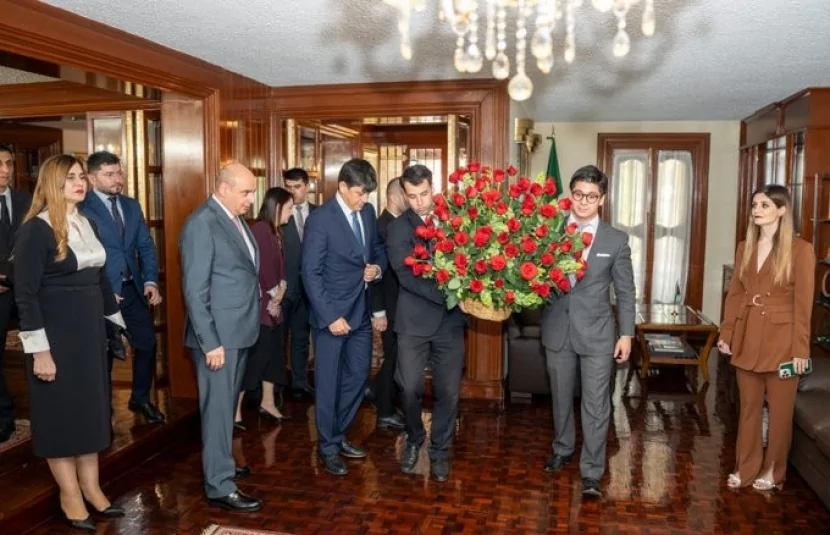 Azərbaycan rəsmiləri Meksikada səfərdədir
