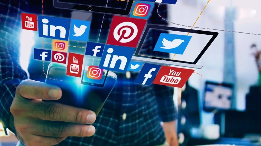 Sosial media istifadəçilərinin NƏZƏRİNƏ