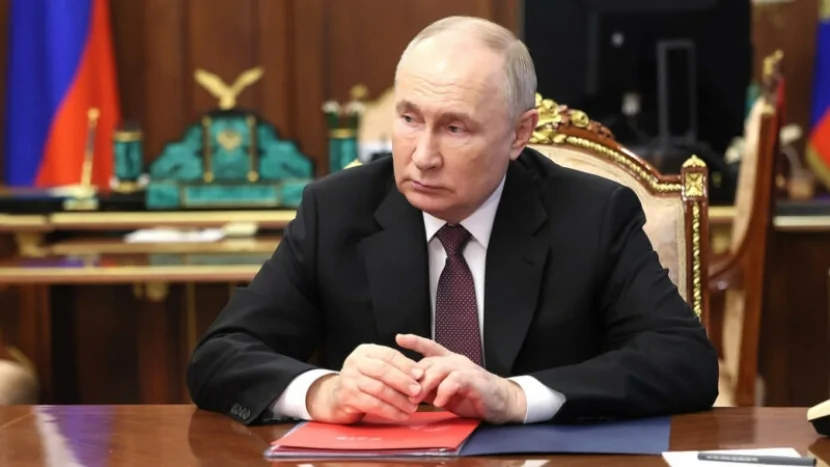 Putin Çinə səfər etdi