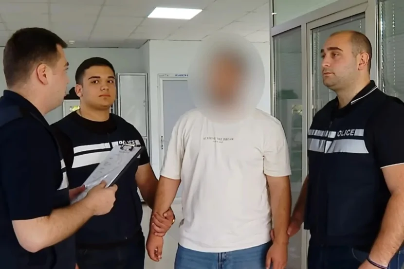 Azərbaycan vətəndaşı Tbilisidə SAXLANILDI