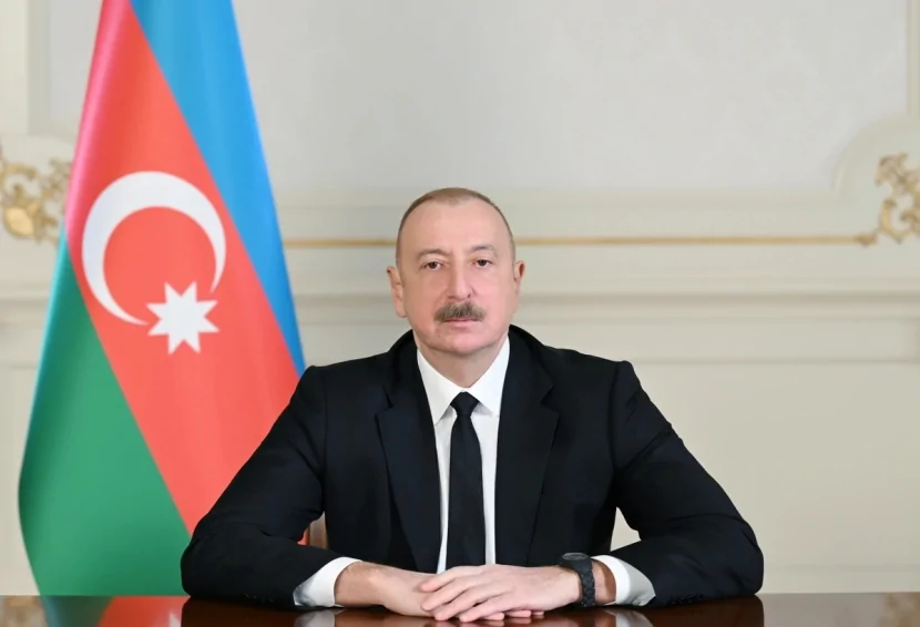 Prezident maaşlarla bağlı DƏYİŞİKLİYİ TƏSDİQLƏDİ