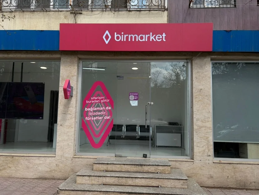 Yanğında Birmarket-ə məxsus anbara ZƏRƏR DƏYİB
