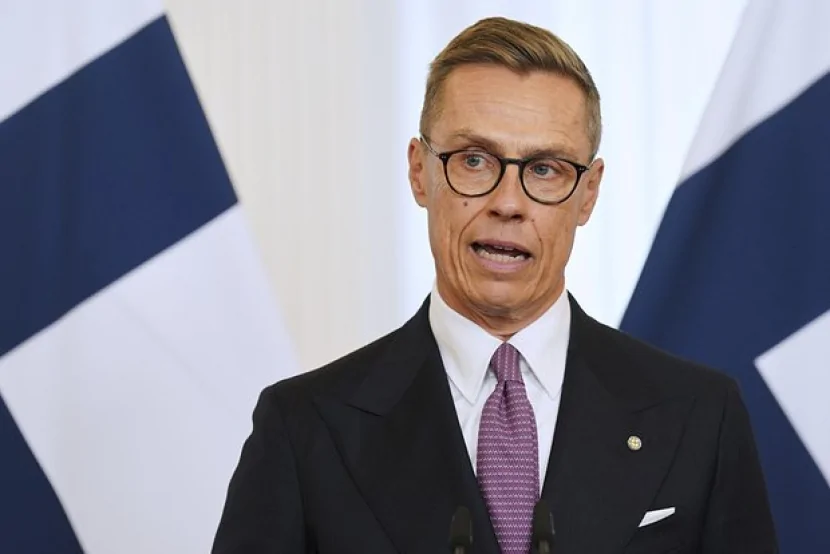 Finlandiya prezidenti jurnalisti saunaya getməyə çağırdı
