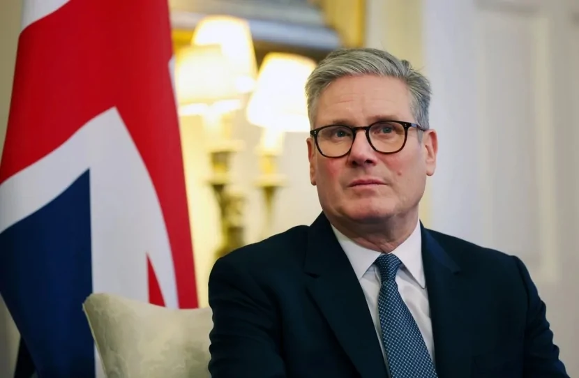 Böyük Britaniyanın baş naziri istefa verir?
