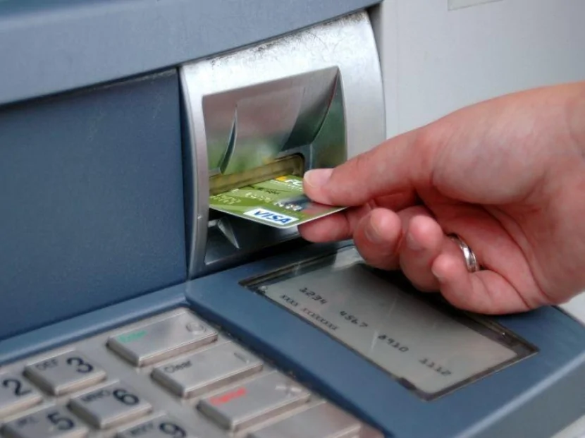 Azərbaycanda minimum maaş 700 MANAT OLACAQ
