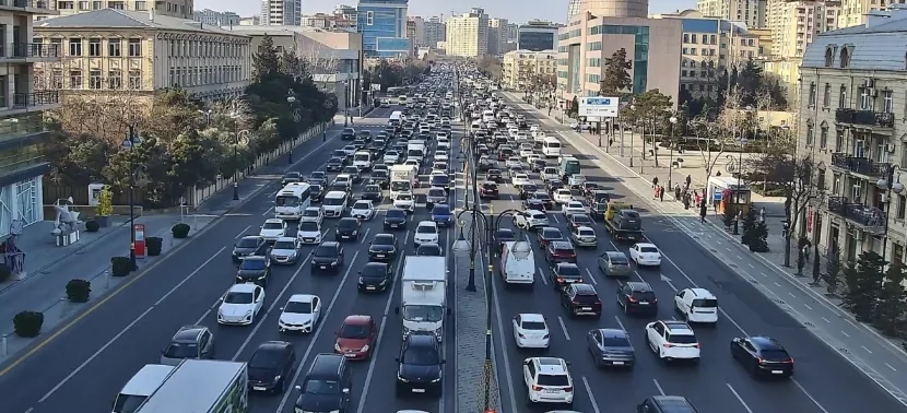 Bakının bu yollarında TIXAC YARANDI