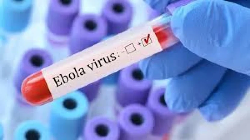Etirazçılar Ebola müalicə mərkəzini YANDIRIB- VİDEO