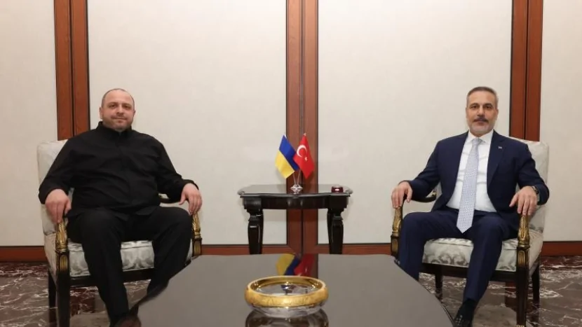 Hakan Fidan Umerovla görüşdü